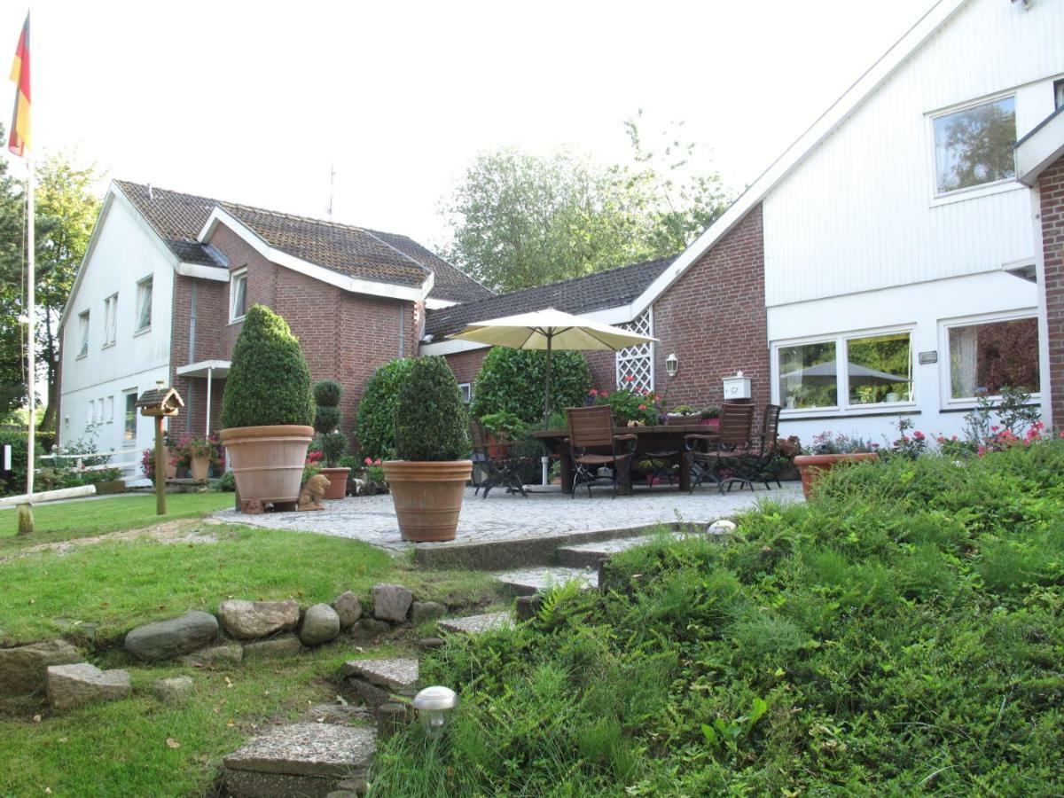 Hotel Landhaus Dr. Seiffert à Scharbeutz Extérieur photo